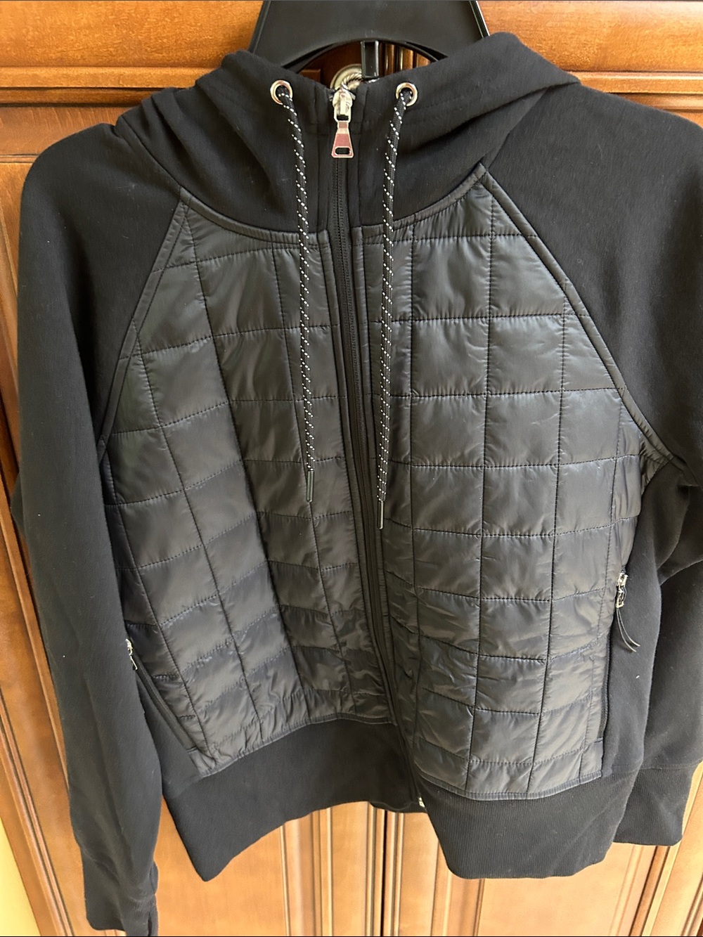 Old Navy Black Quilted Front Zip Hooded Sweatshirt